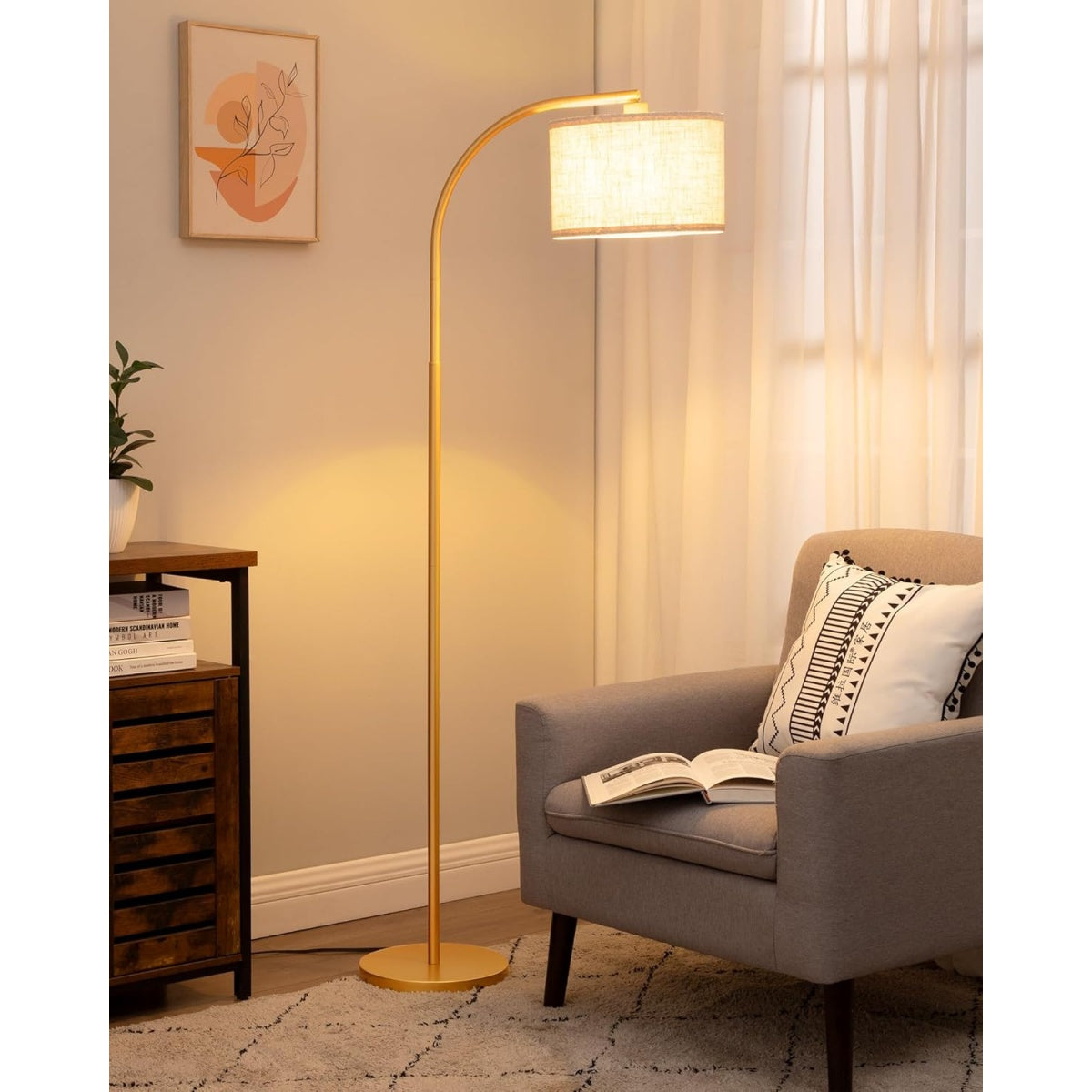 Lampada ad Arco da Terra con Paralume in Lino Beige Finitura Oro Attacco E27 Lampadina Inclusa
